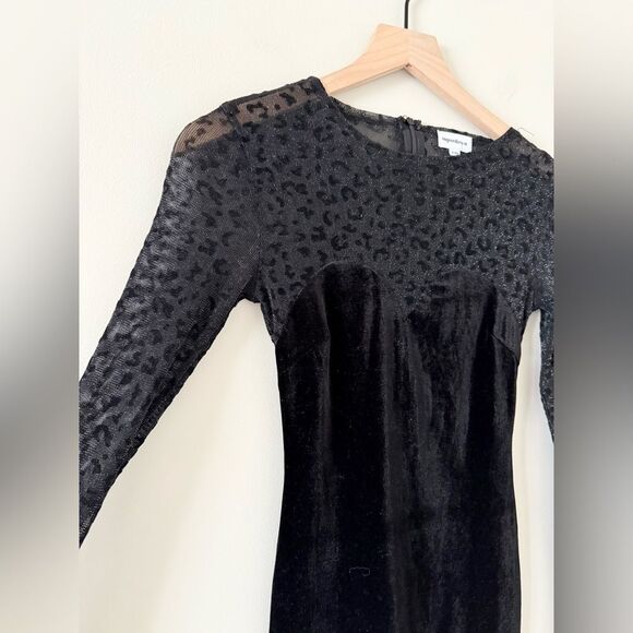 superdown Revolve Kimberly Mesh Sleeve Velvet Mini Dress in Black - Size XXS - Picture 9 of 11